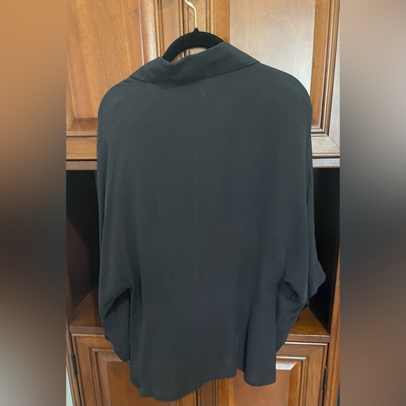 Cami International 100% Silk Blouse - Picture 4 of 5